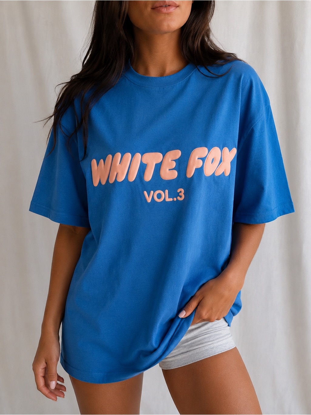 White Fox Boutique Offstage Oversized Tee Azure Blue M/L Nwt Puff Logo Shirt